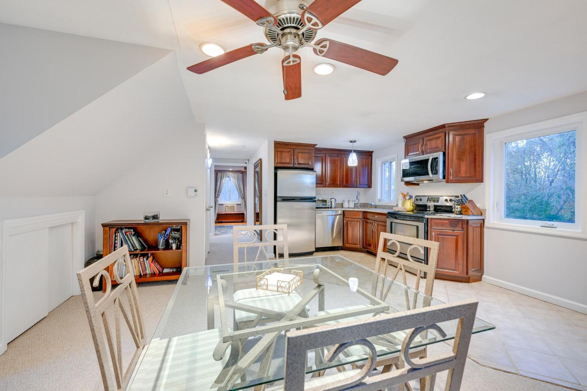 Cozy Dix Hills Apt With Deck About 7 Mi To Beach! Ngoại thất bức ảnh
